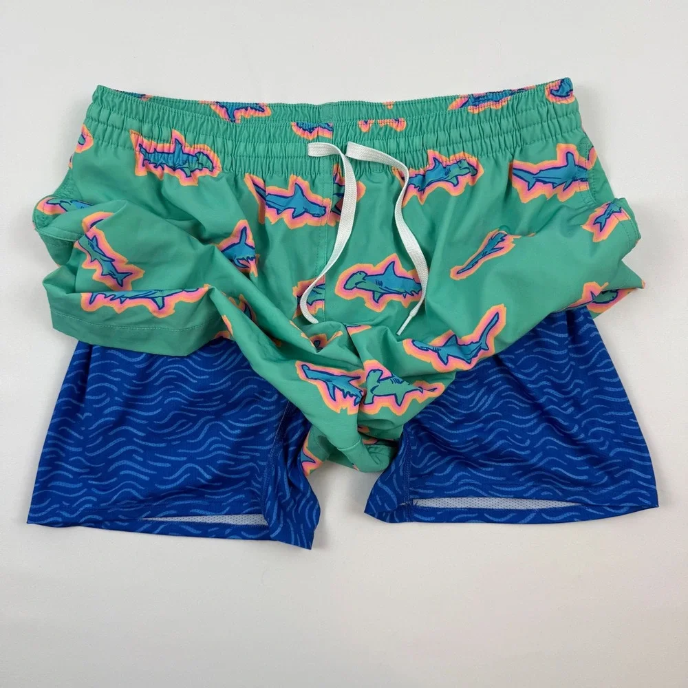 Chubbies Mens XL Shark Print Swim Trunks Green 5.5 Inseam Compression Liner